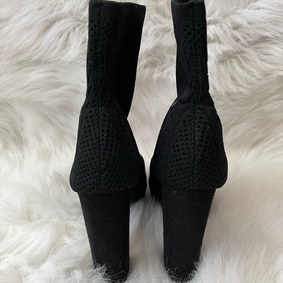 Black Open Toe Boots - Picture 4 of 9